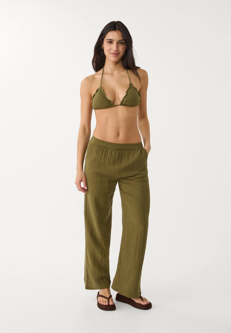 Брюки из струящейся ткани с эластичной талией