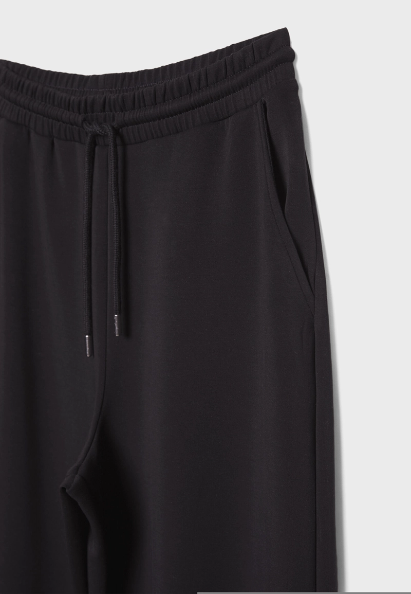 Брюки-палаццо из мягкой ткани