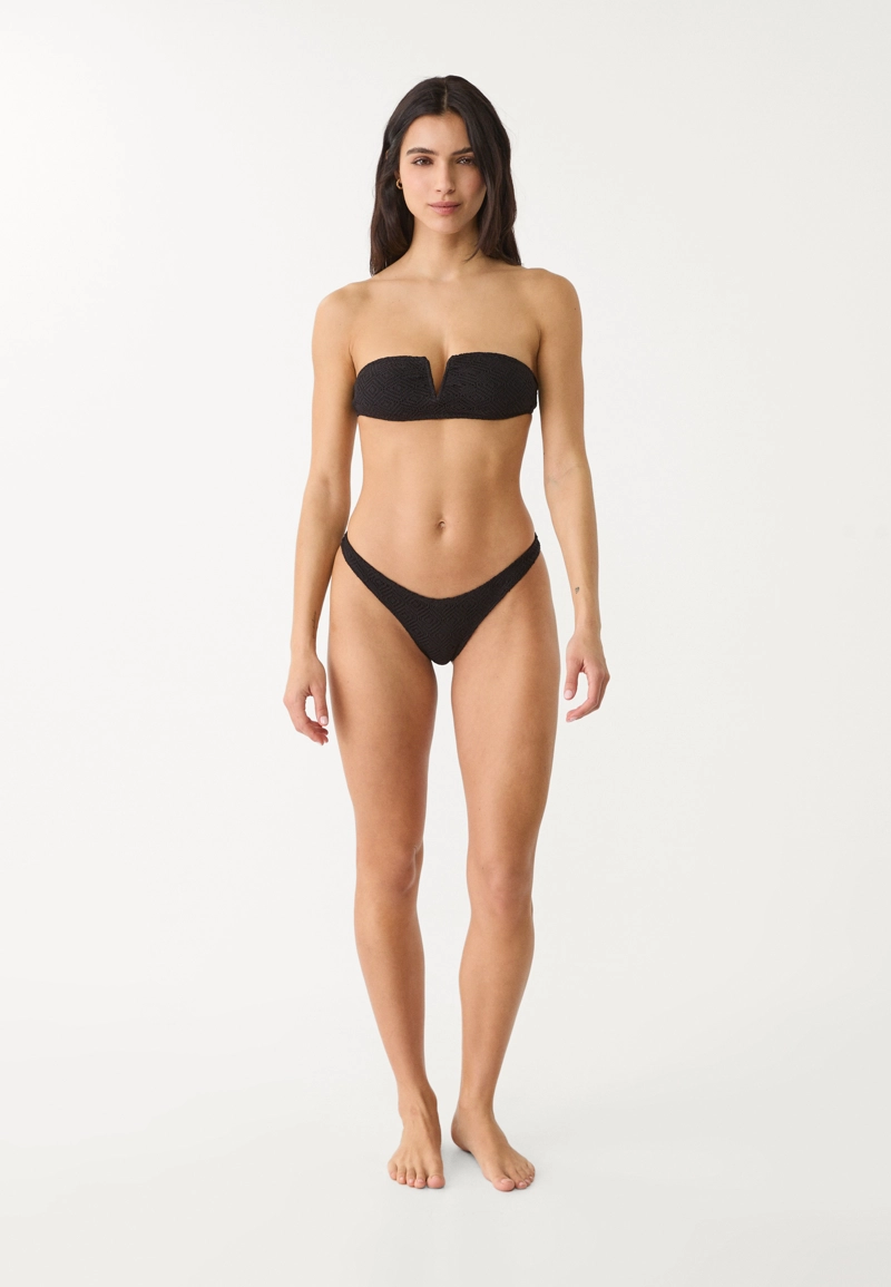 Купальные бразильские трусы из кружевного эластичного полотна