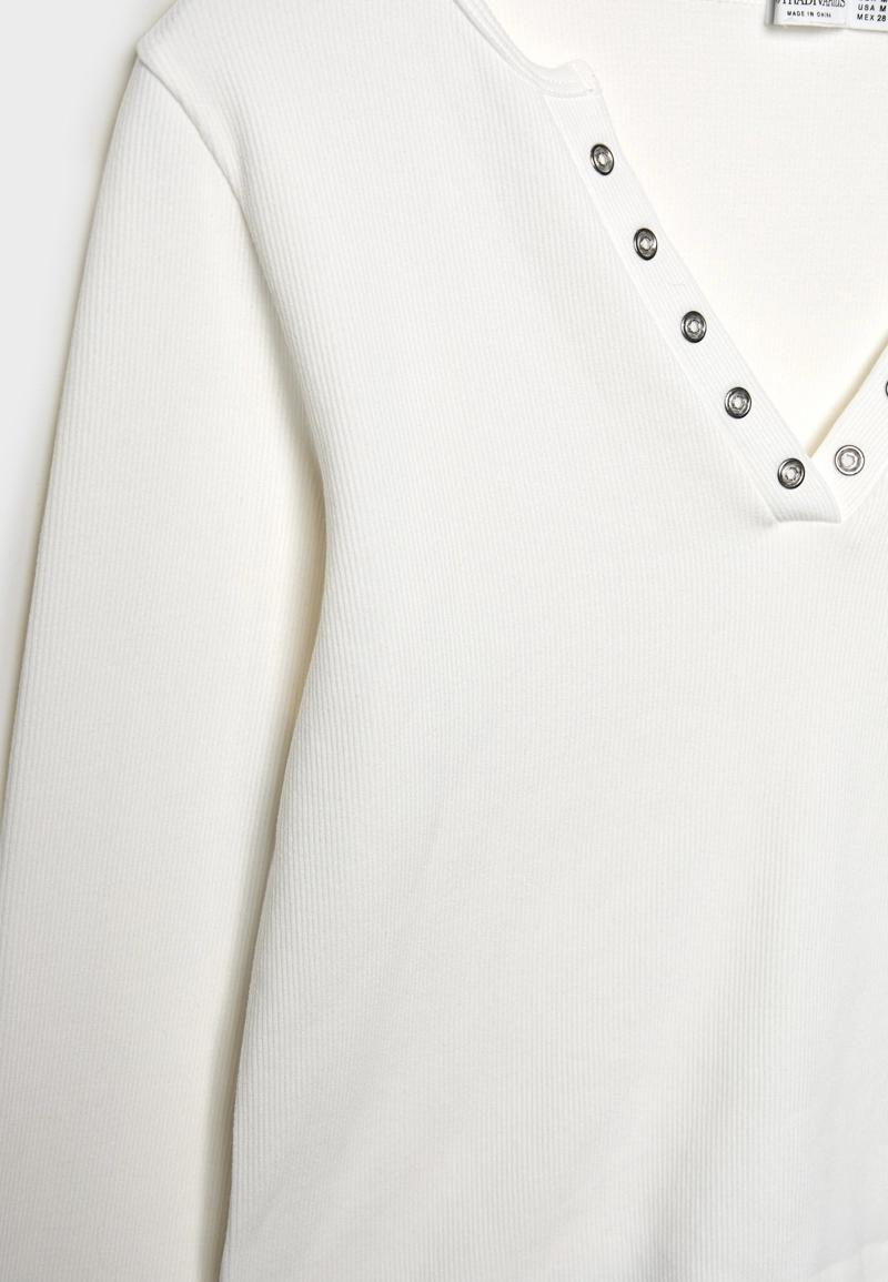 Бесшовная футболка с кнопками