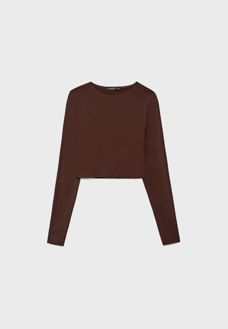 Укороченный топ с длинными рукавами