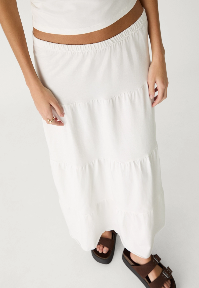 Длинная трикотажная юбка свободного кроя