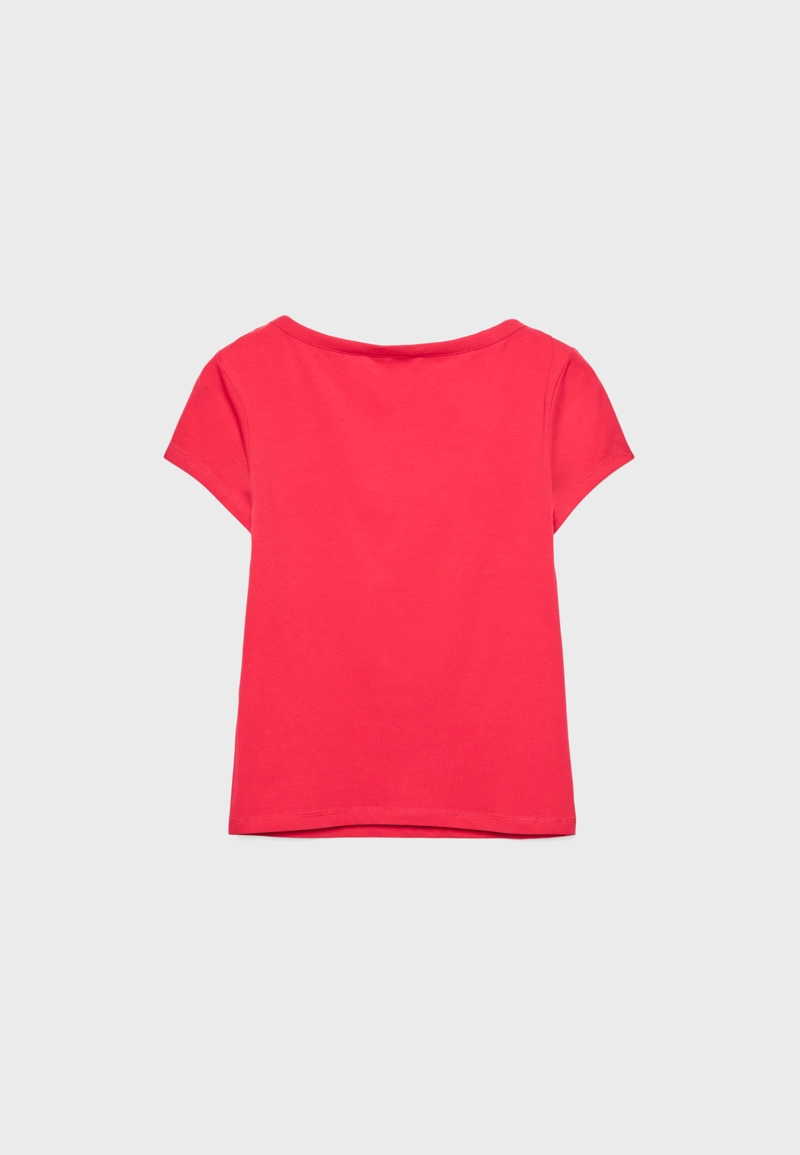 Футболка с квадратным вырезом