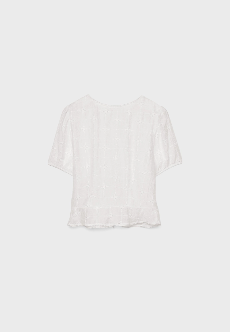 Струящаяся блуза с вышивкой и узлами