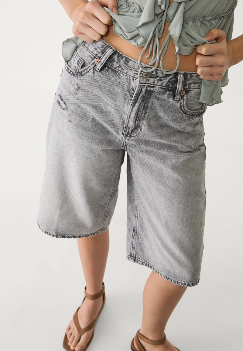 Джинсовые шорты