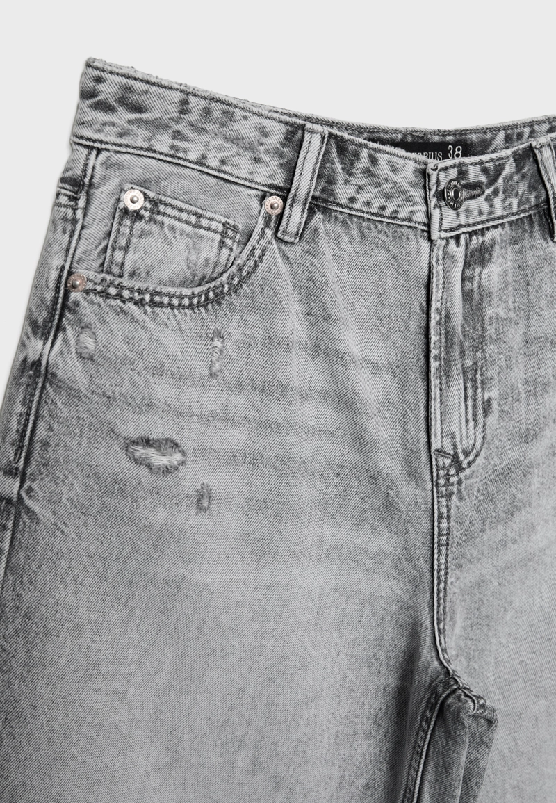 Джинсовые шорты