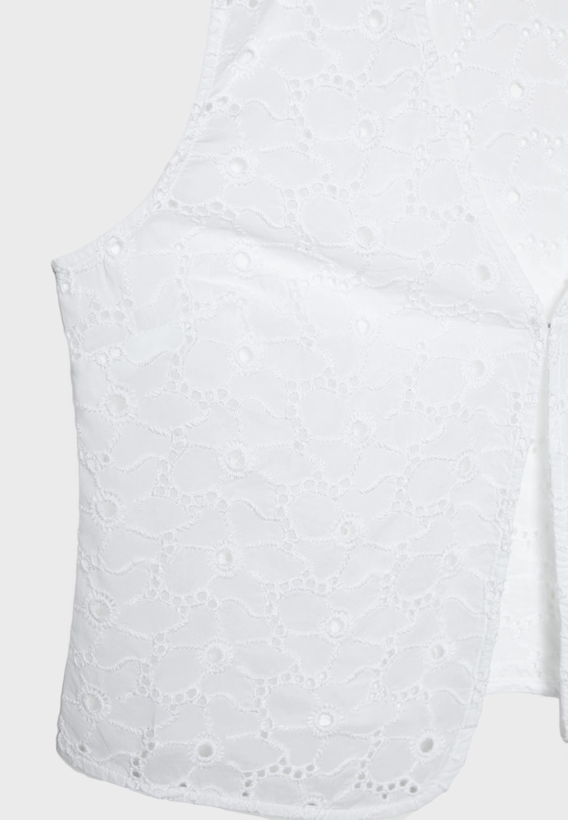 Жилет свободного кроя с вышивкой