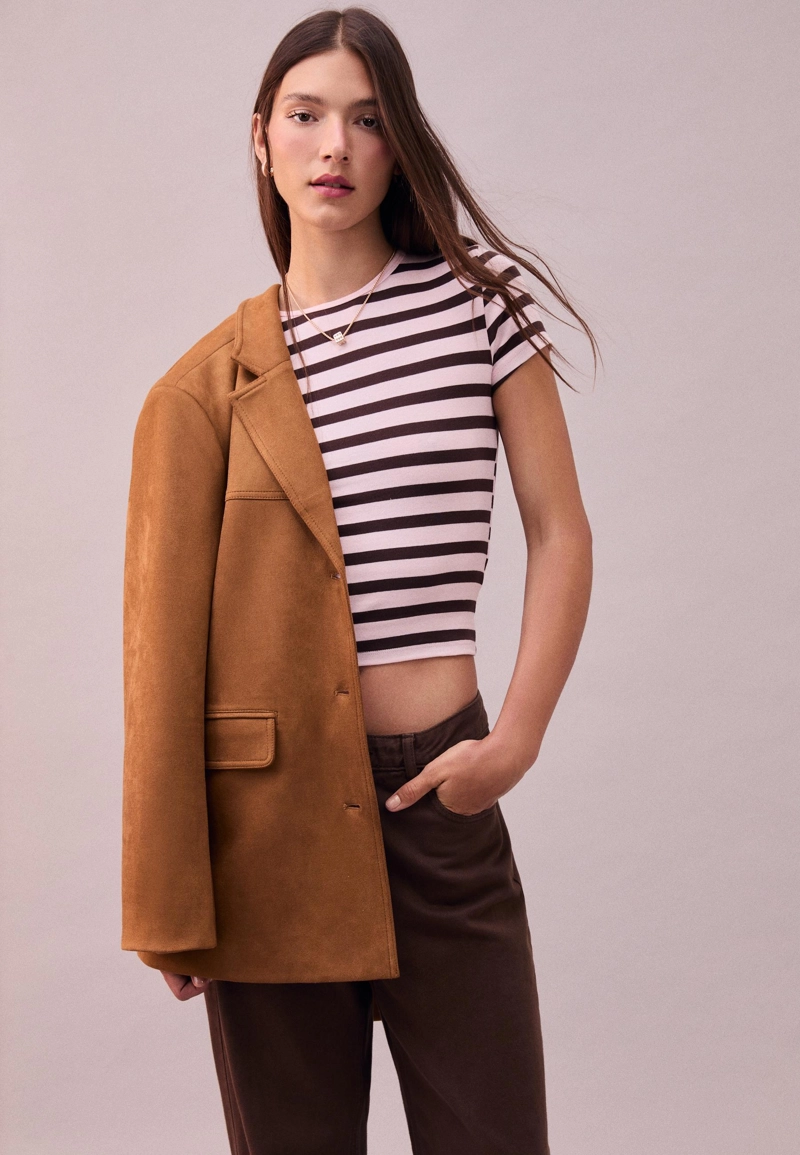 Базовая футболка облегающего кроя в полоску