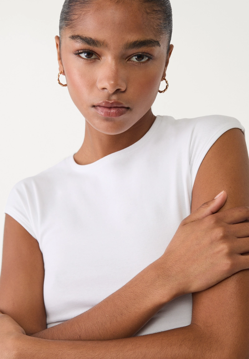 Укороченная базовая футболка в полоску