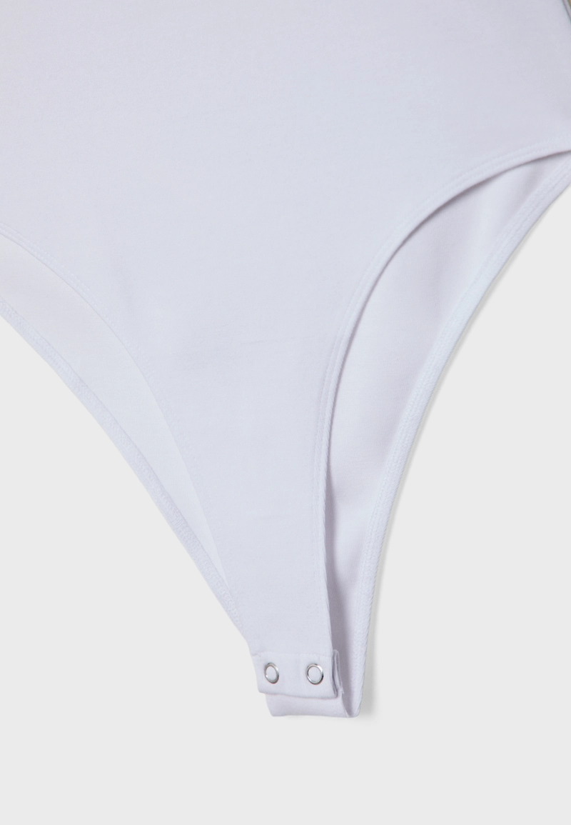 Базовое боди с круглым вырезом