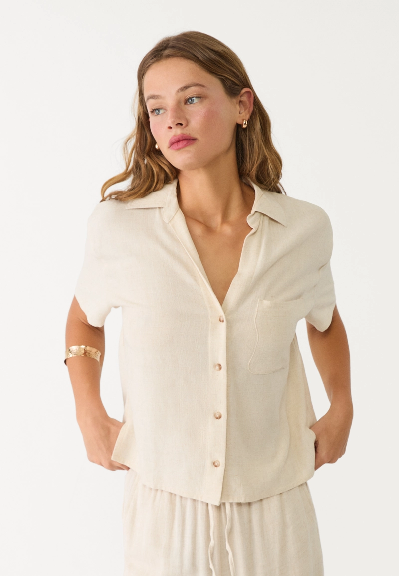Рубашка из смесового льна с короткими рукавами
