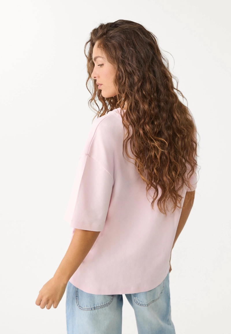 Базовая футболка оверсайз из плотной ткани