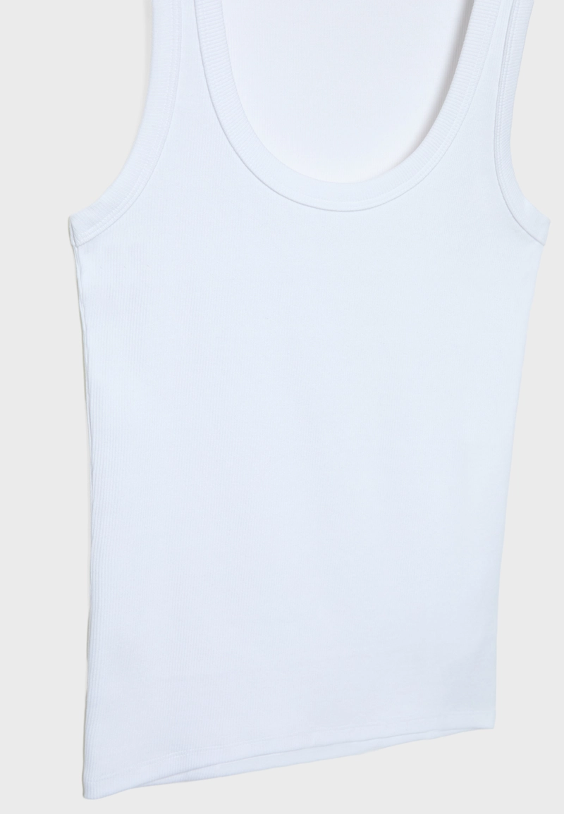 Базовый топ на бретелях