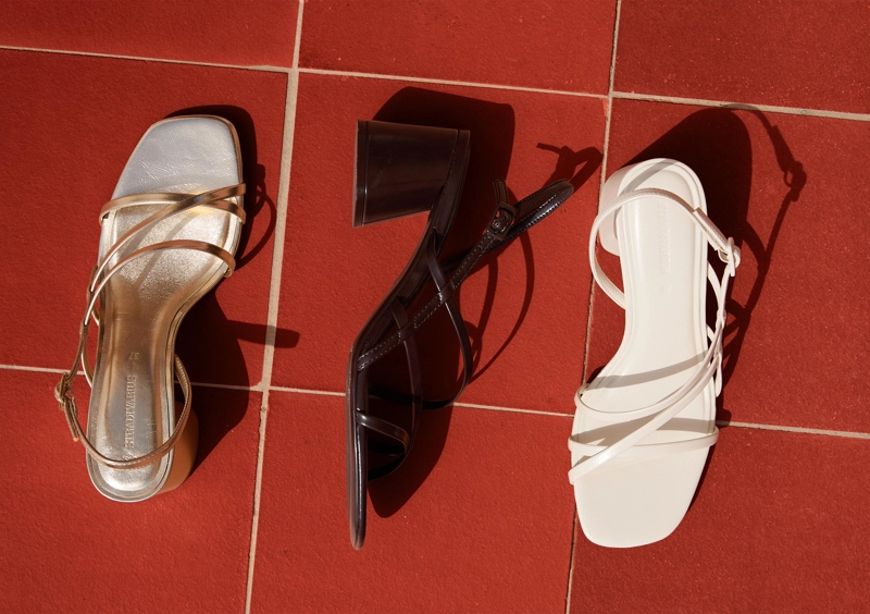 Босоножки на широком каблуке