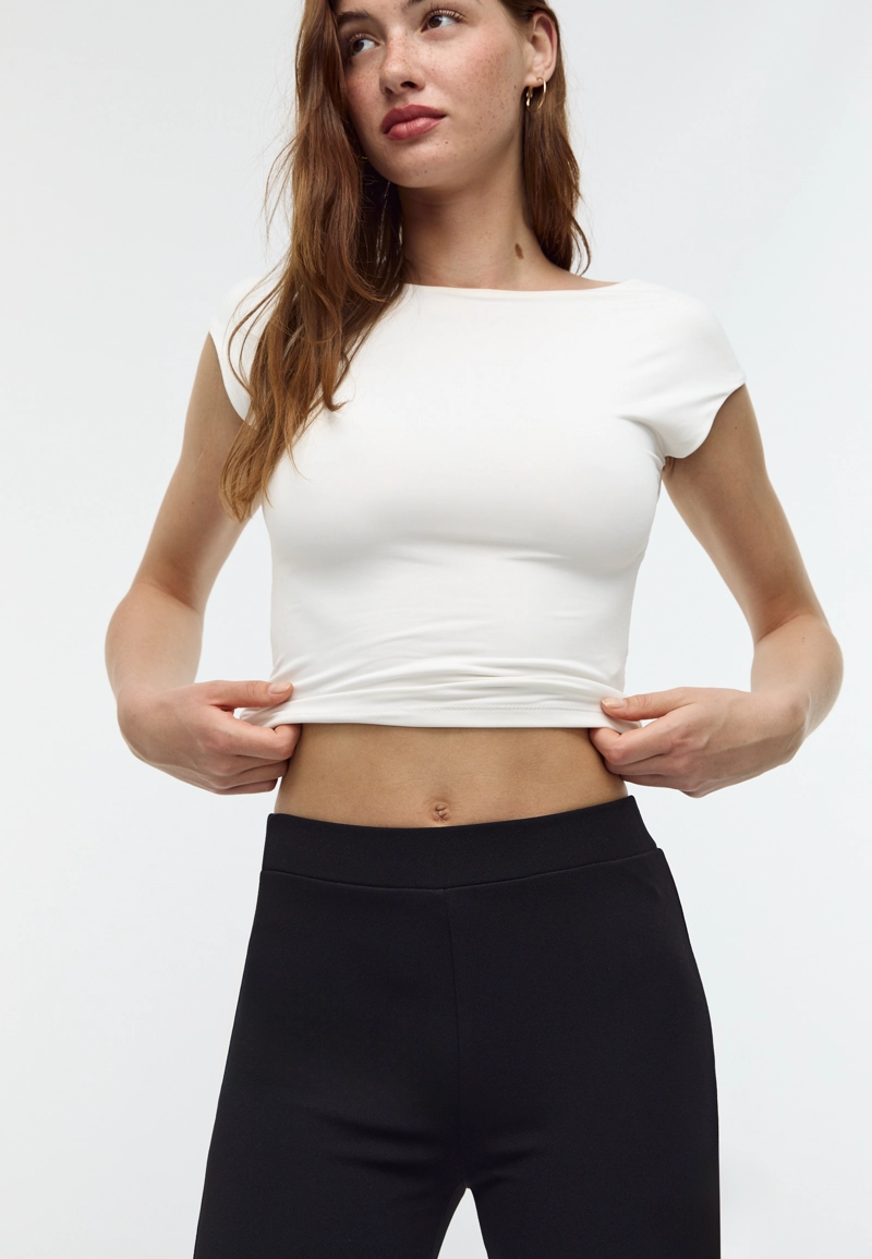 Брюки клеш из гладкого трикотажа