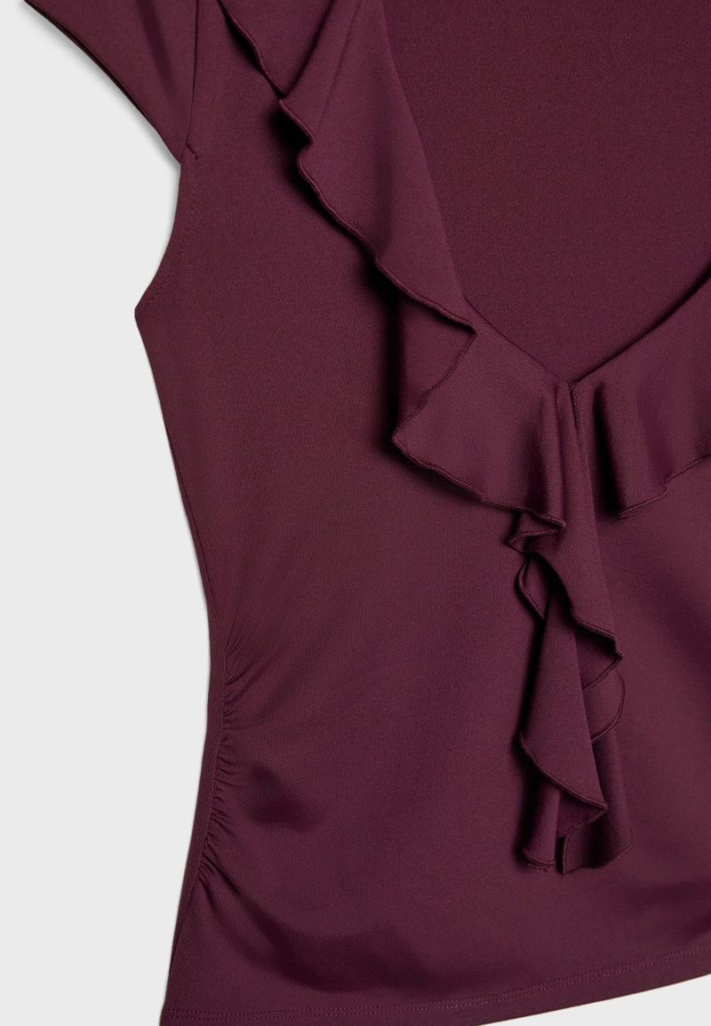 Топ из полиамида с оборками