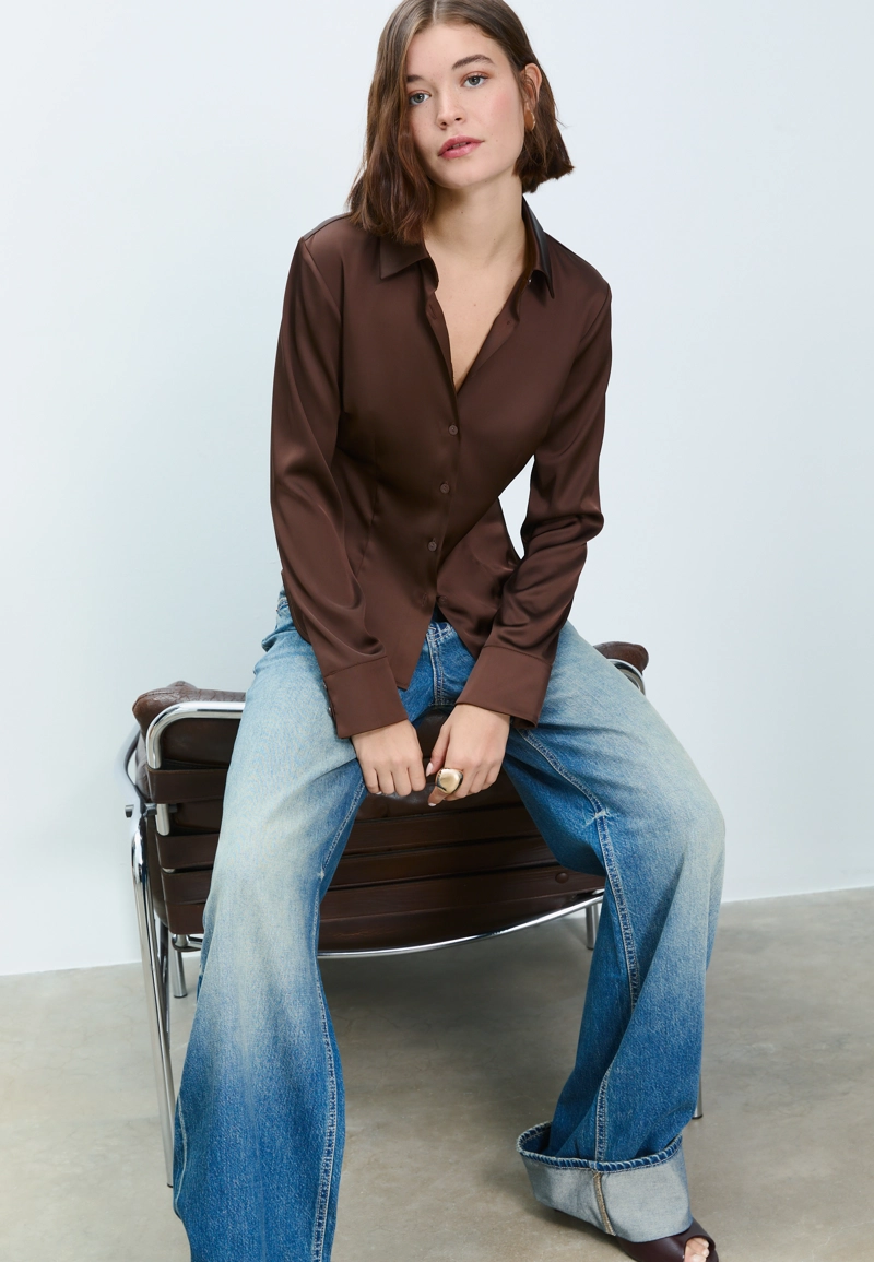 Блузка из атласа приталенная l02002554