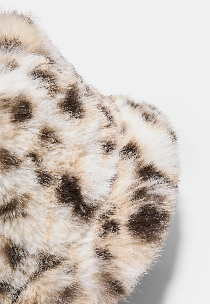 Панама из искусственного меха