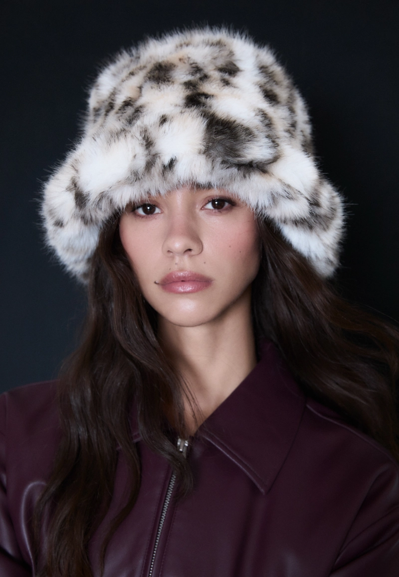 Панама из искусственного меха