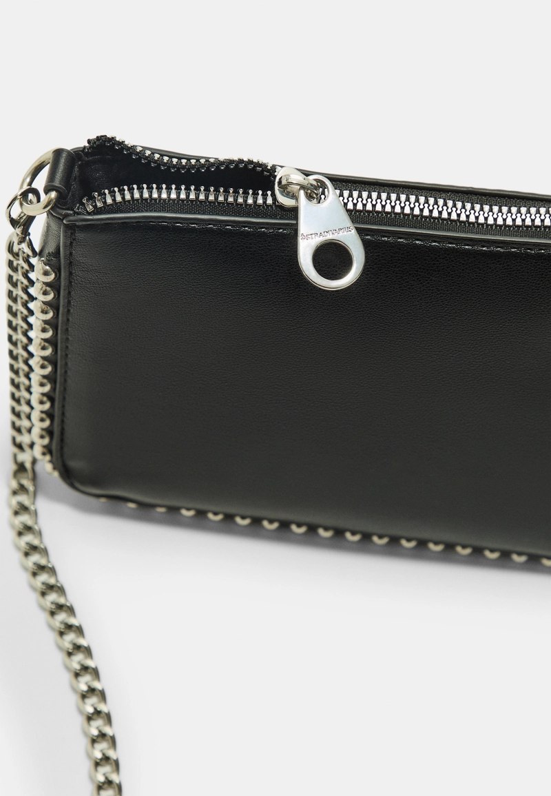 Небольшая сумка с бисером