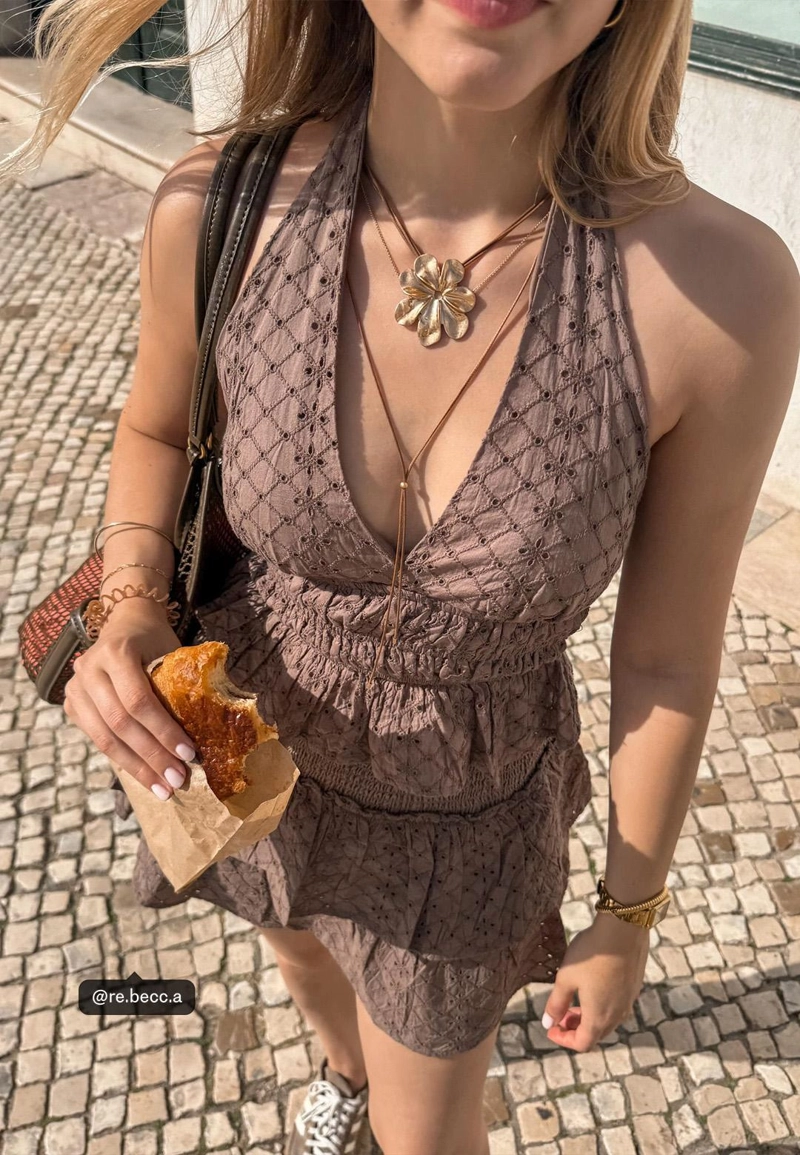 Ожерелье-шнурок с цветком