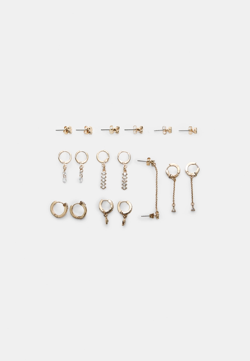 Набор из 9 серег с вишнями и блестящей отделкой