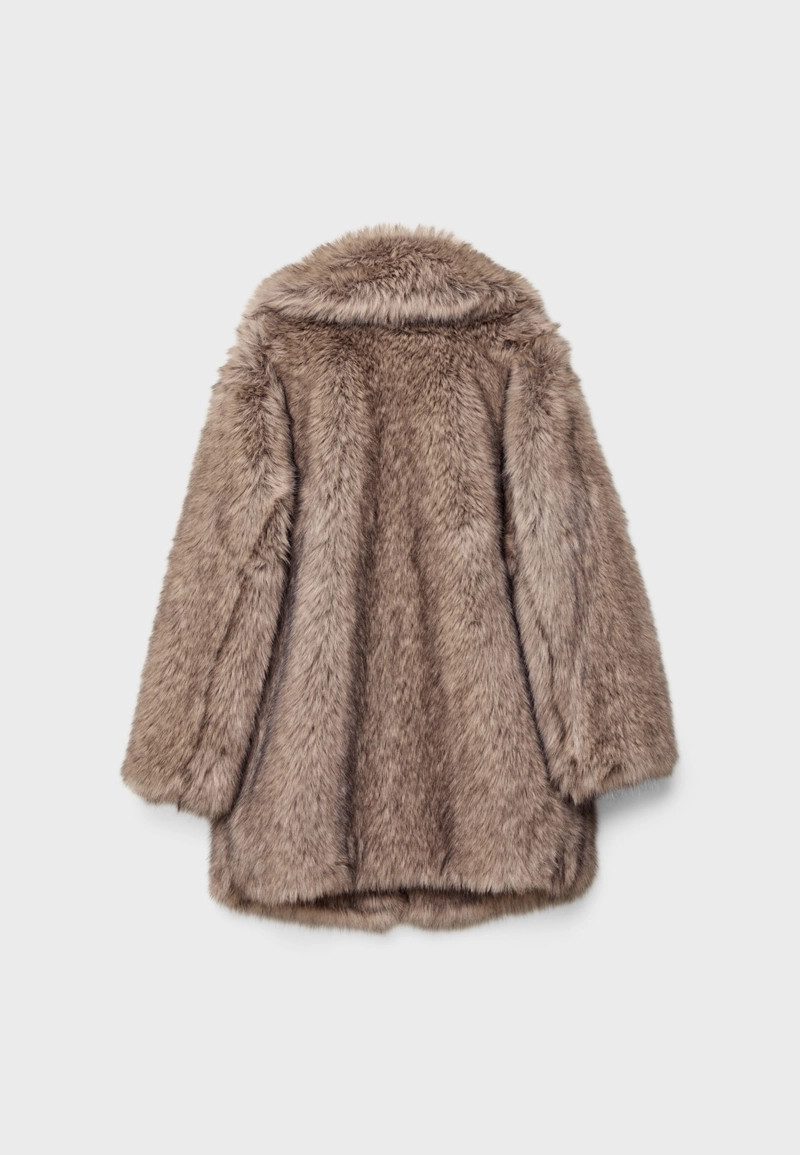 Пальто стандартной длины из искусственного меха