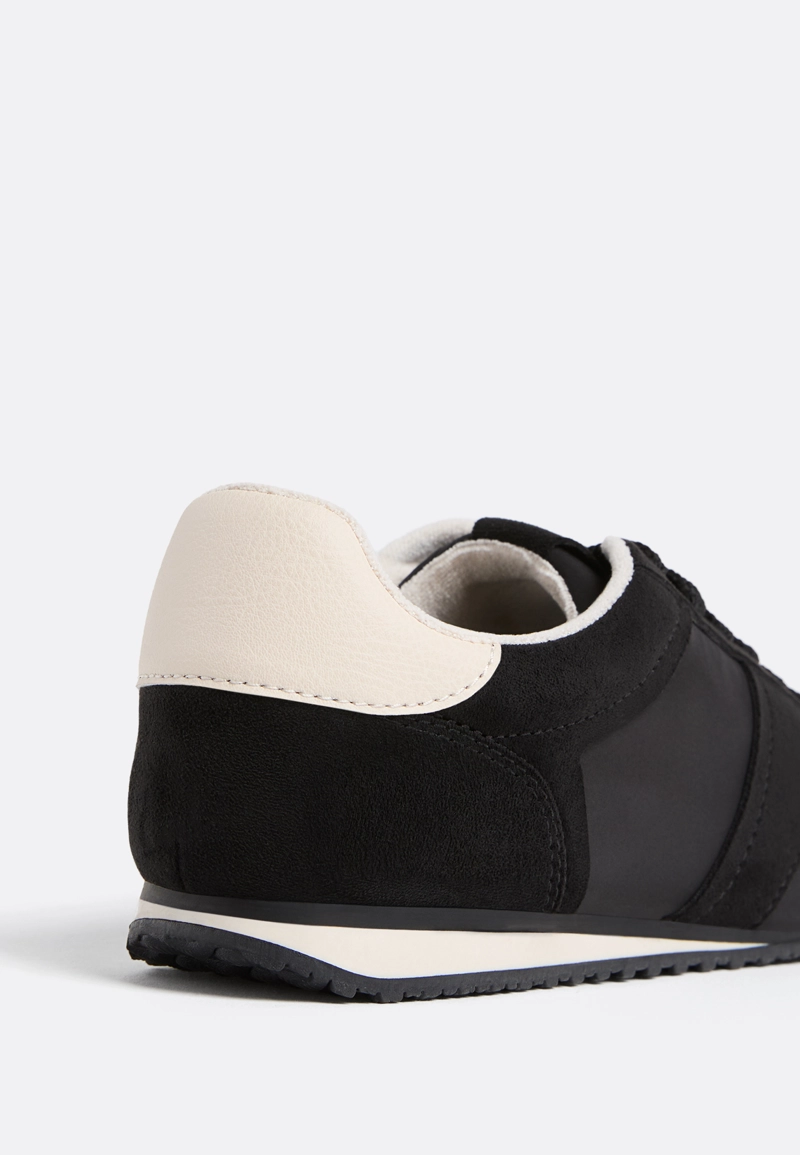 Мягкие женские кеды