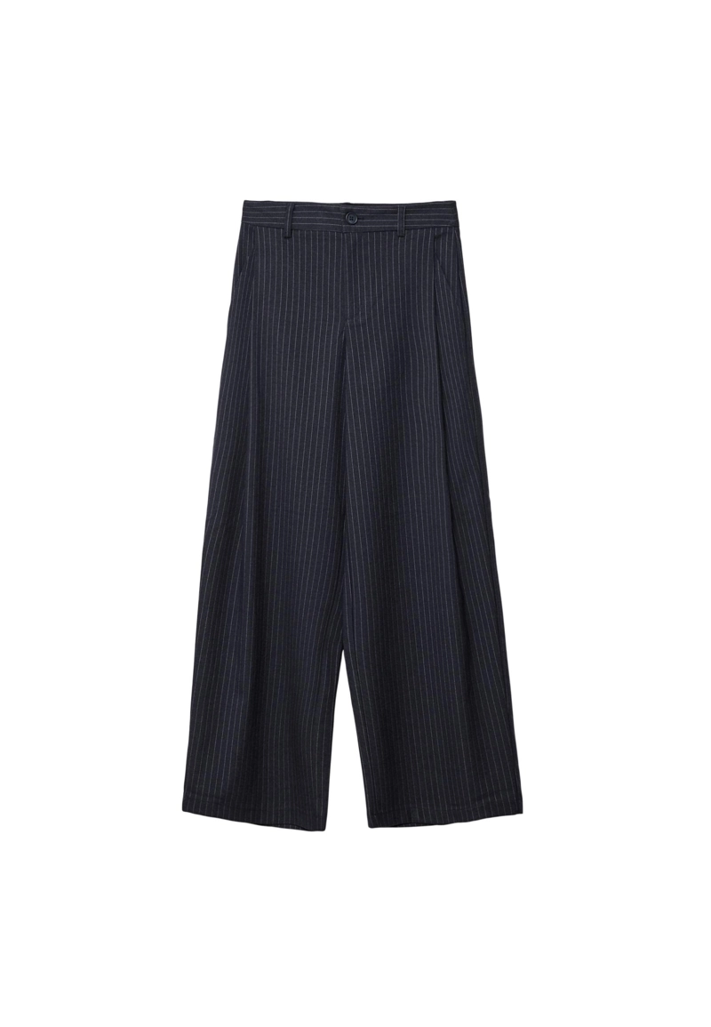 Брюки в полоску с защипами