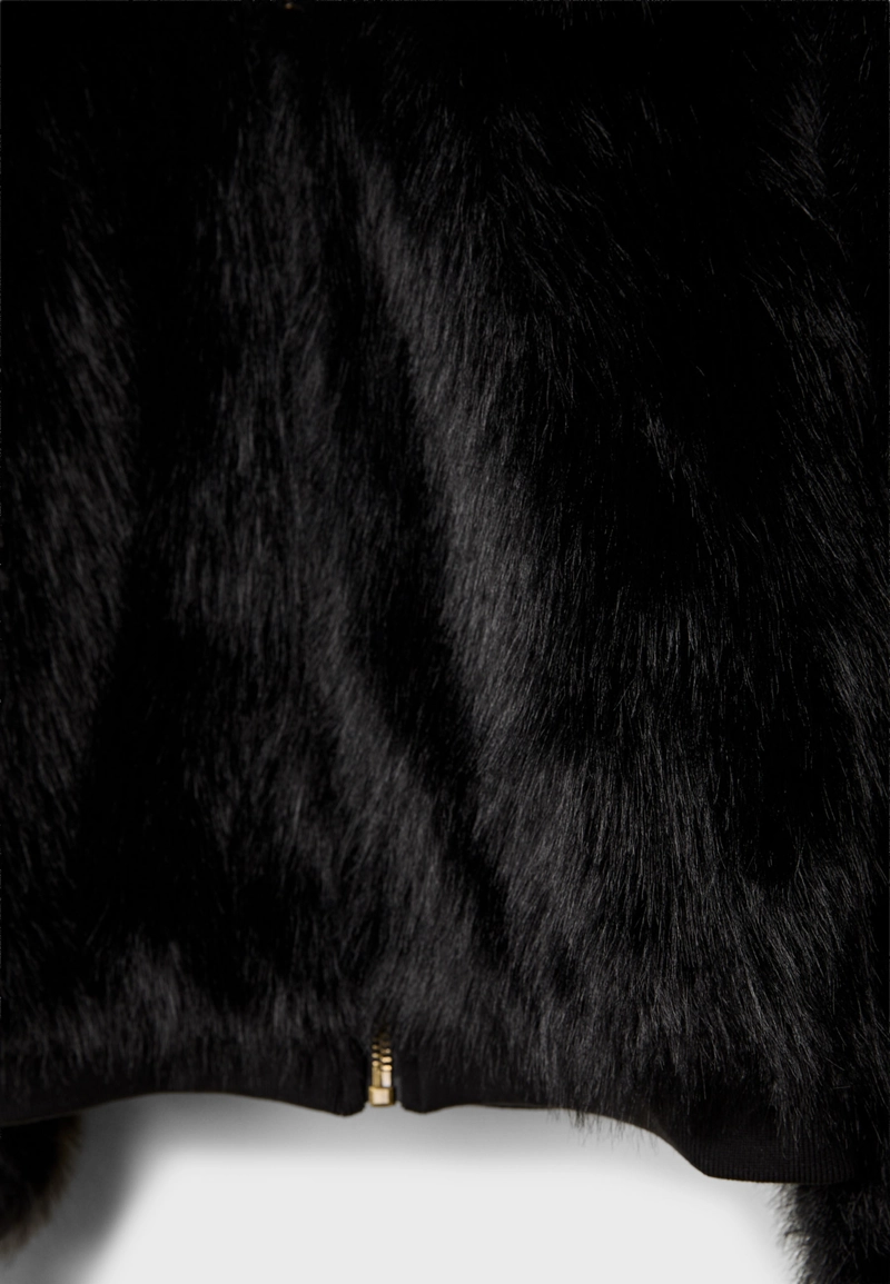 Куртка из искусственного меха на молнии