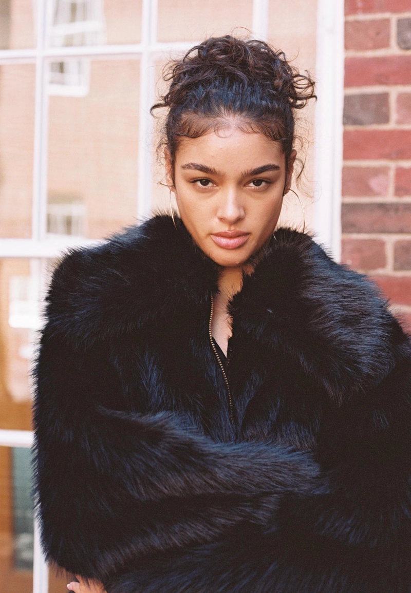 Куртка из искусственного меха на молнии