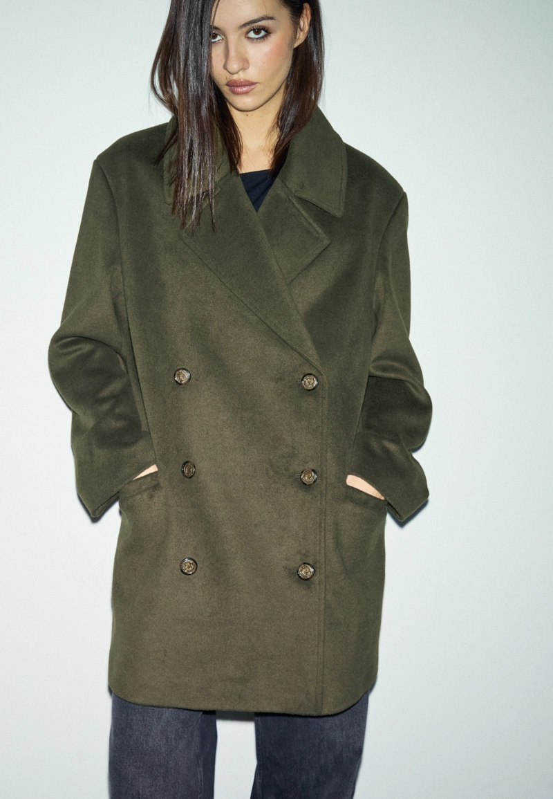 Двубортное пальто