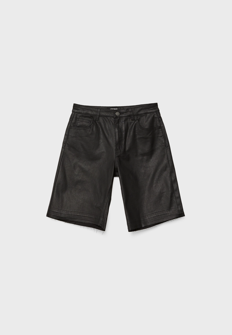 Шорты-бермуды с вощеным покрытием