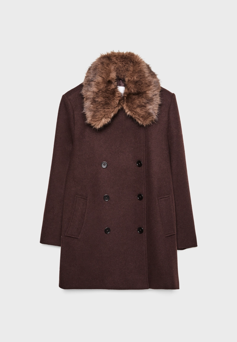 Пальто с воротником из искусственного меха