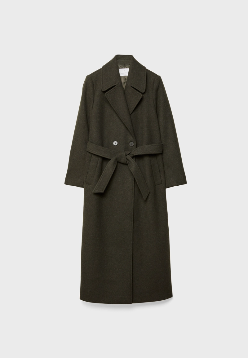 Длинное пальто с поясом