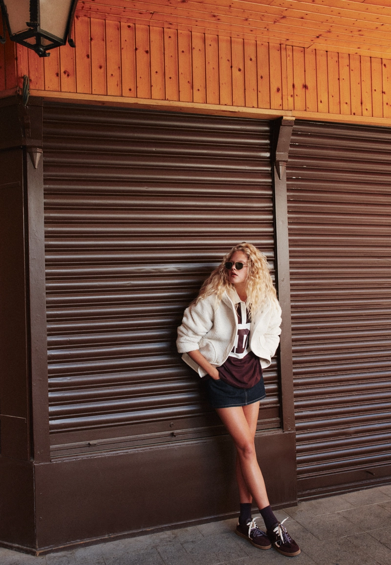 Куртка из искусственной овчины с вельветовыми деталями