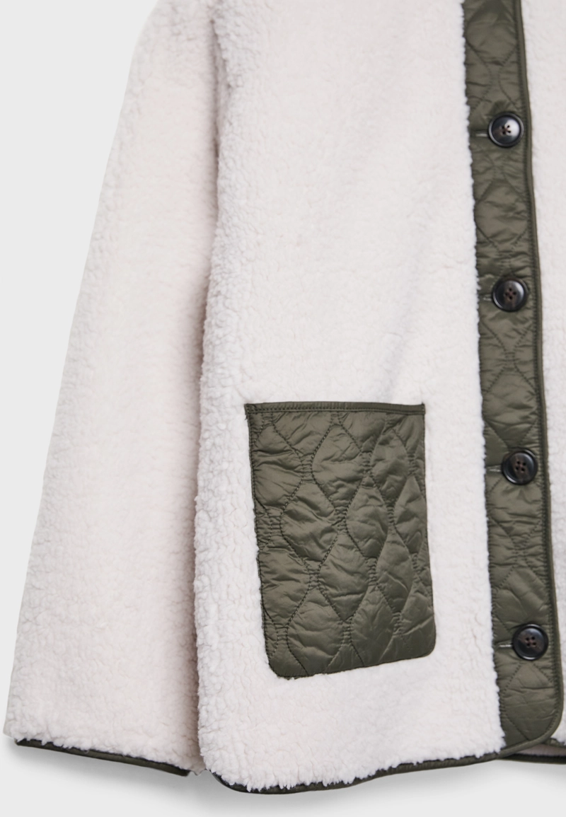 Комбинированная куртка из искусственной овчины