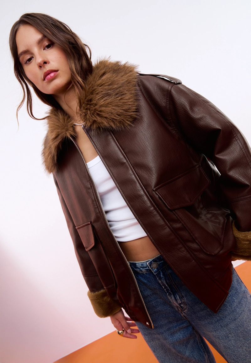 Куртка из искусственной кожи с комбинированным воротником