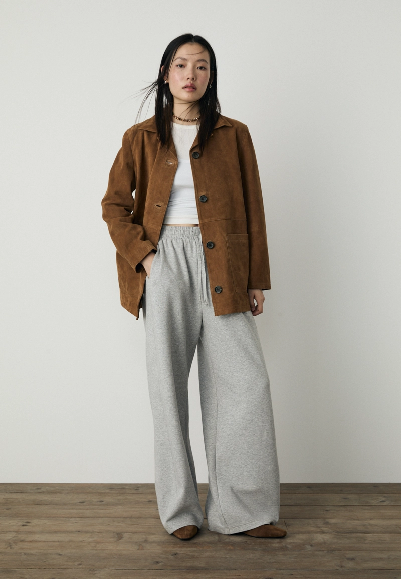 Куртка с карманами из 100% кожи