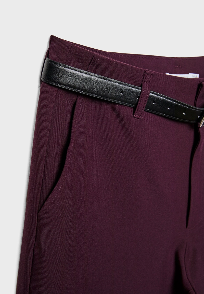 Прямые струящиеся брюки с поясом