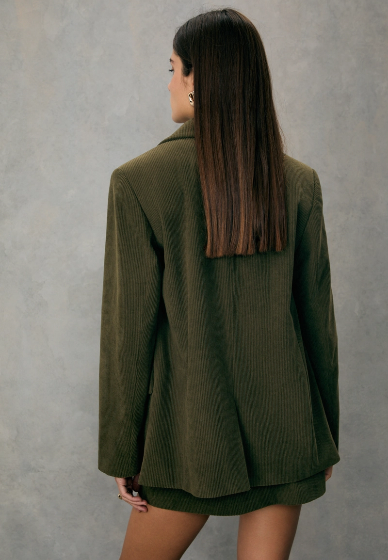 Вельветовый пиджак прямого кроя