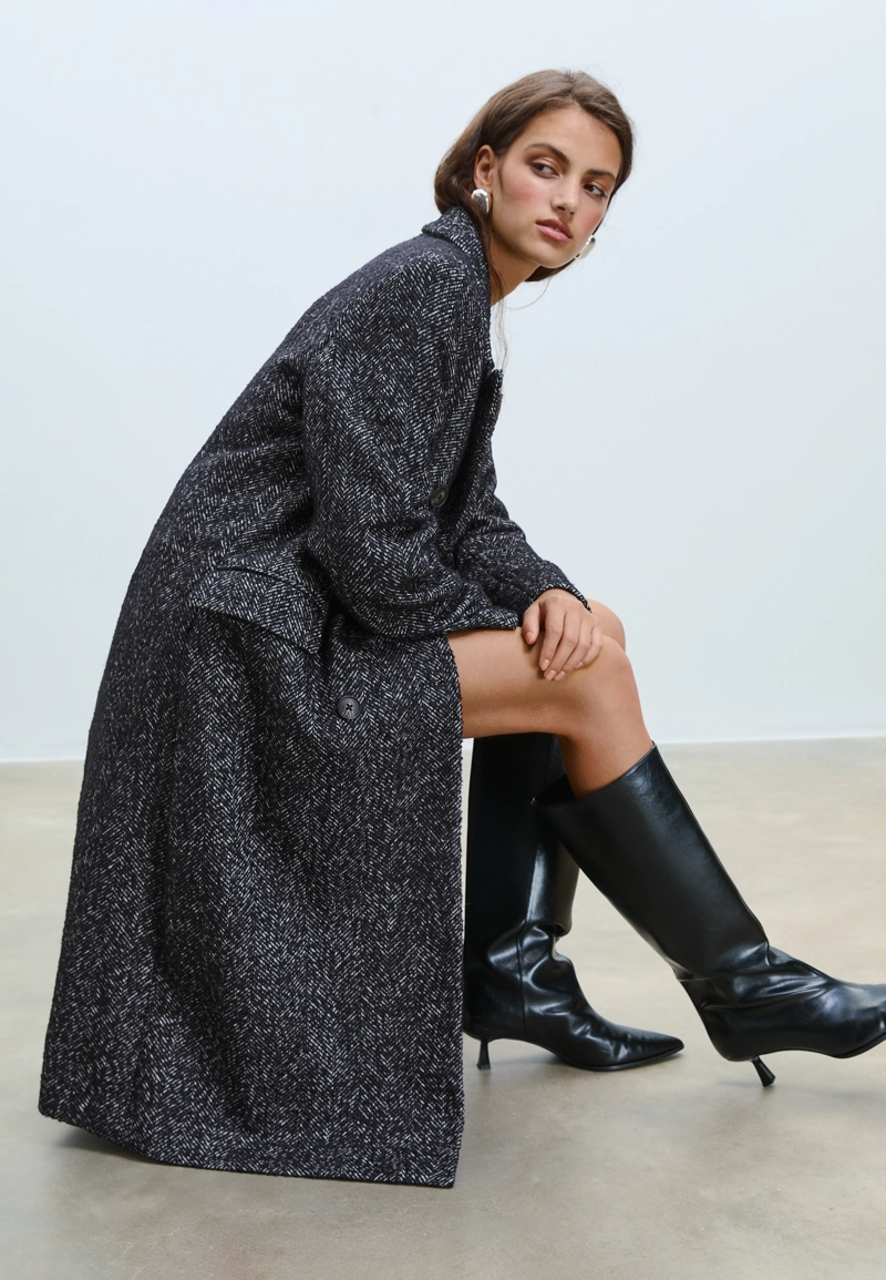 Пальто оверсайз в елочку