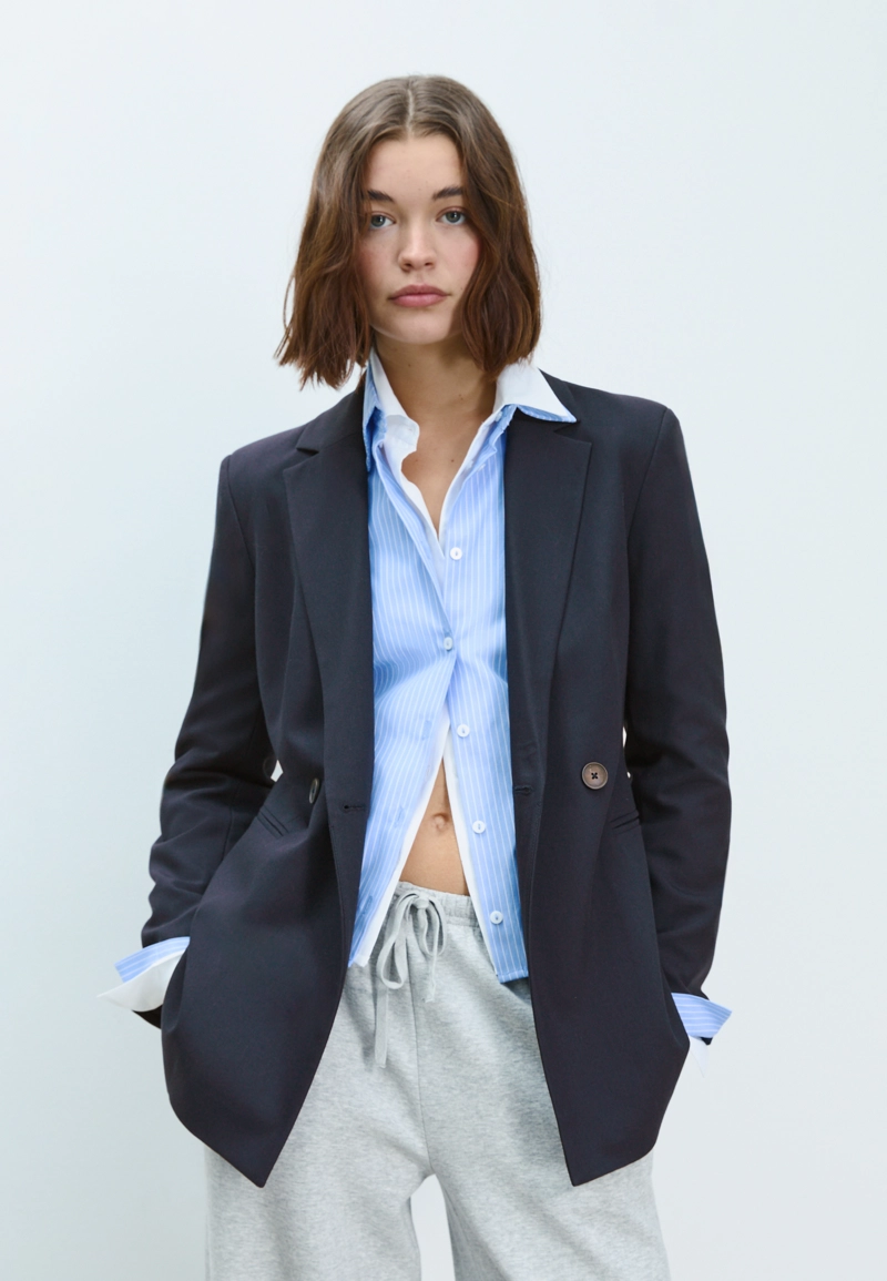 Двубортный пиджак зауженного кроя