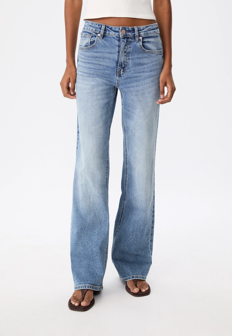 Джинсы прямого кроя