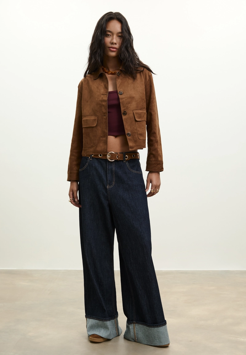 Куртка с карманами из искусственной замши