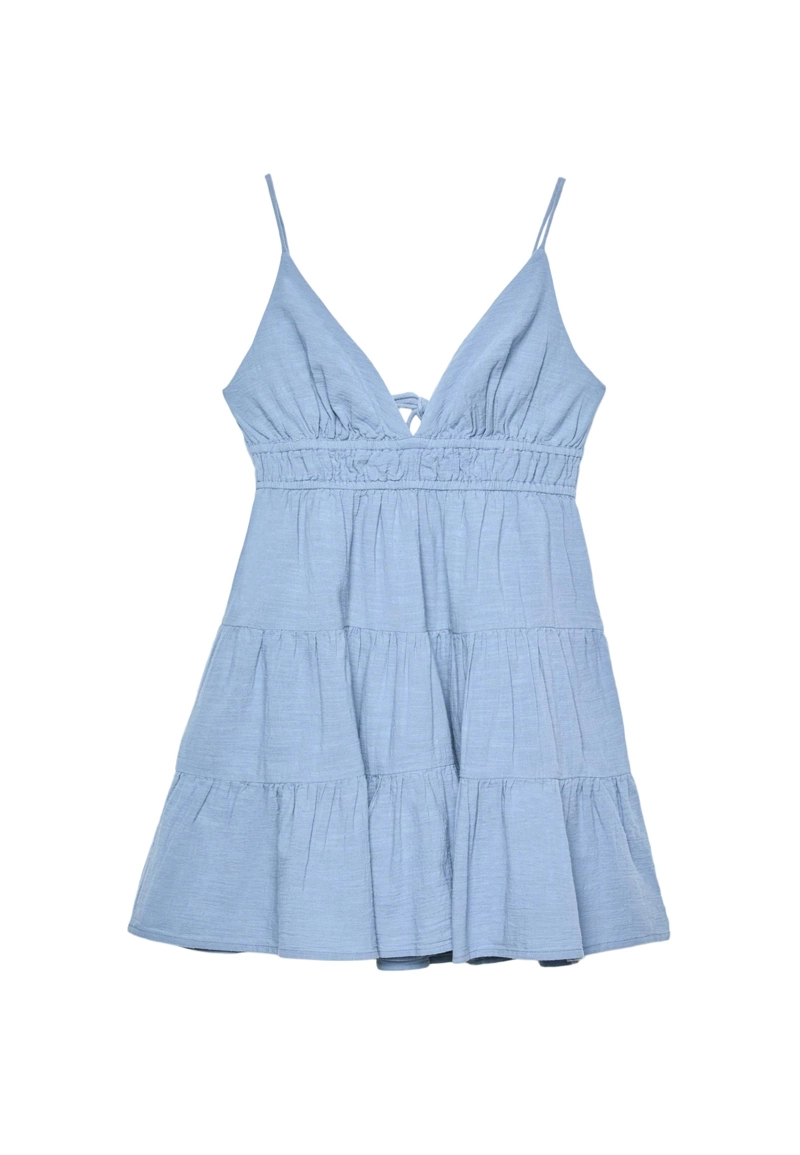 Короткое струящееся платье с завязками на спине