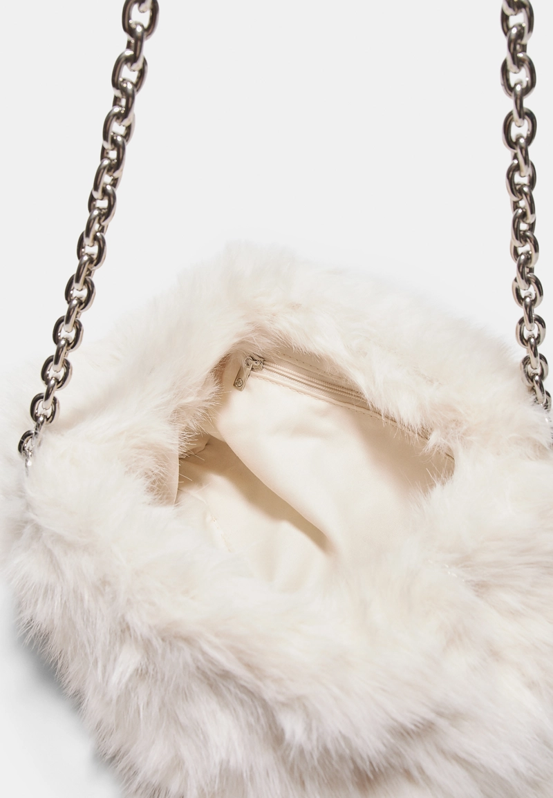 Сумка-мешок из искусственного меха с цепочкой