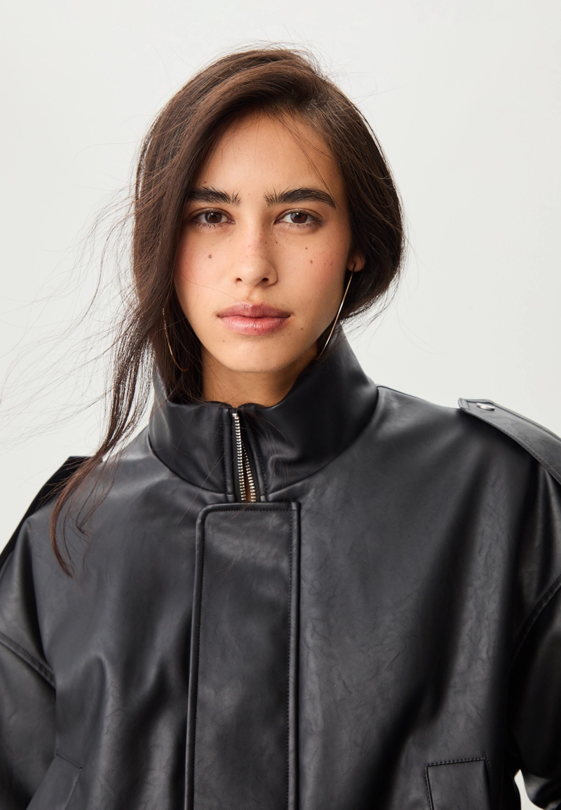 Куртка-бомбер из искусственной кожи