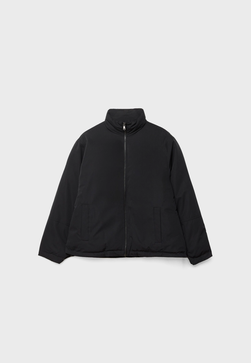 Стеганая куртка с высоким воротником