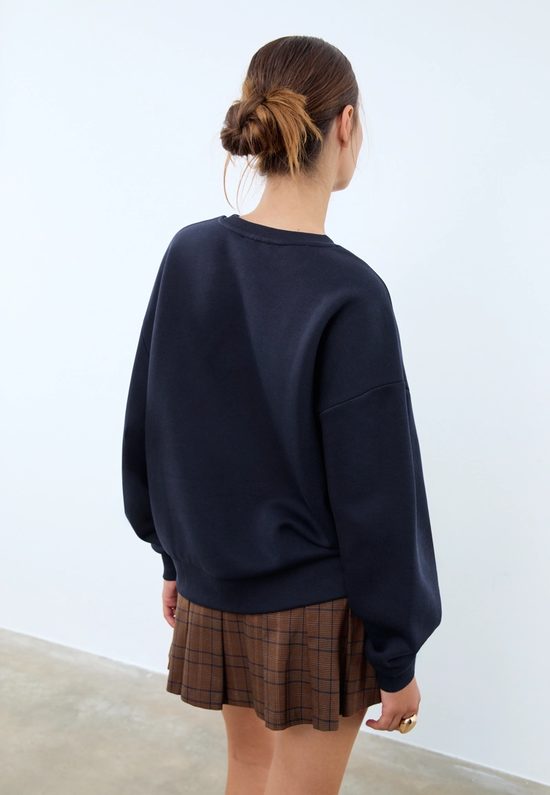 Толстовка с вышивкой в виде щенка